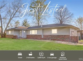 406 Carroll Ln, Glen Carbon, IL 62034