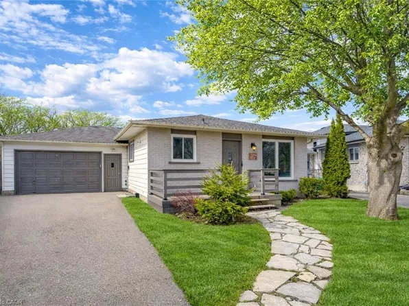 72 Saint Jerome Cres, Kitchener, ON N2C 2L2