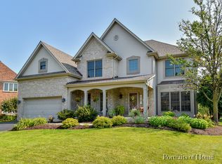 109 N Forestview Ln, Aurora, IL 60502