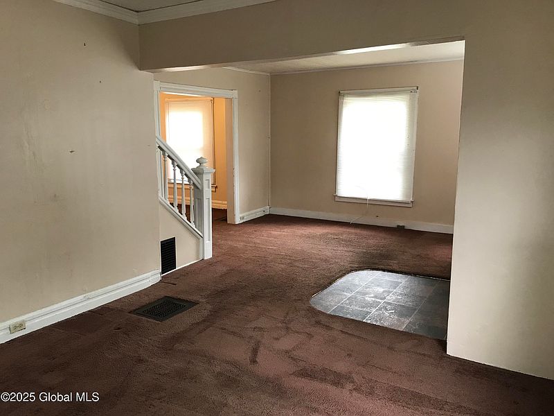 5th image of 23 Orville Street