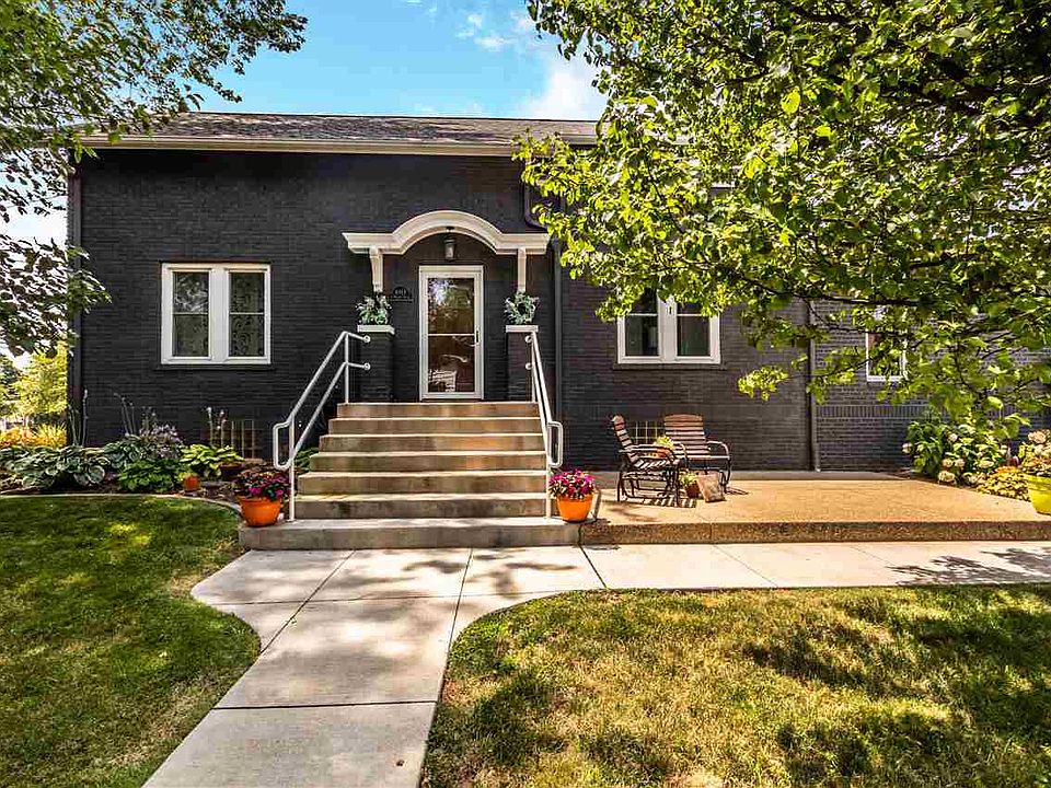 1st image of 4913 N Walnut Pl