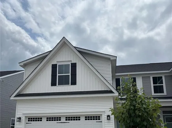 1139 Breakwater Trl, Carrollton, VA 23314