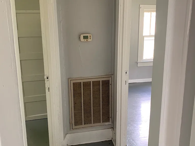 2702 Woodside St — Photo 13