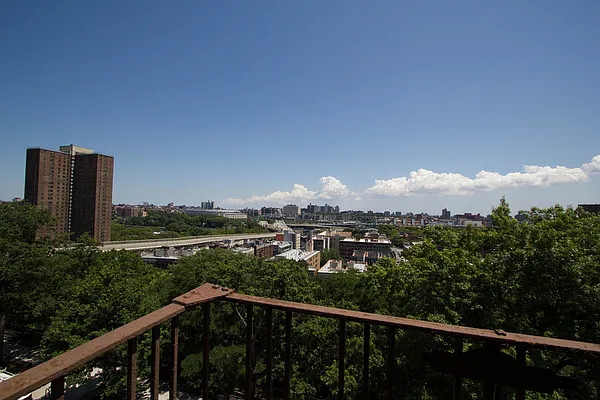 Rented by Julianna Realty Corp | media 3