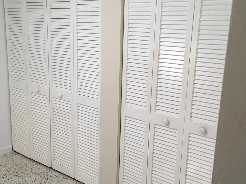 Left - Washer & Dryer closet
Right - AC & Pantry