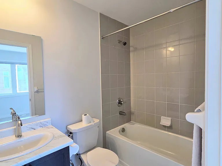 9 Waterleaf Rd #COACH HOUSE — Photo 11