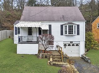 951 Universal Rd, Pittsburgh, PA 15235