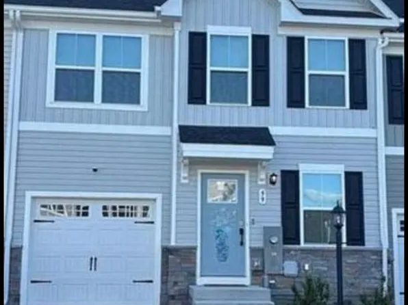 99 Bibury St, Martinsburg, WV