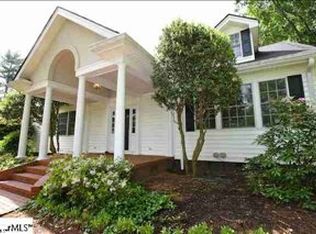 42 Country Club Dr, Greenville, SC 29605