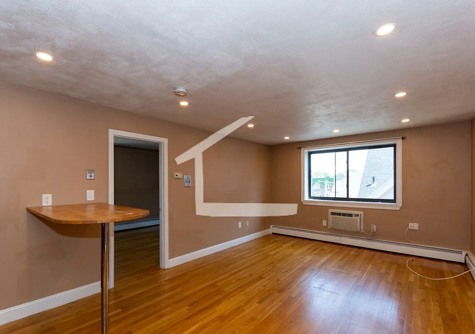 52 Gardner St #12L Boston MA 02134 — Photo 1
