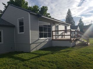 902 Nieman St, Rawlins, WY 82301