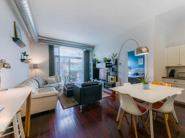 950 W Leland Ave APT 705, Chicago, IL 60640