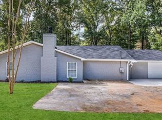 1351 Renee Dr, Decatur, GA 30035