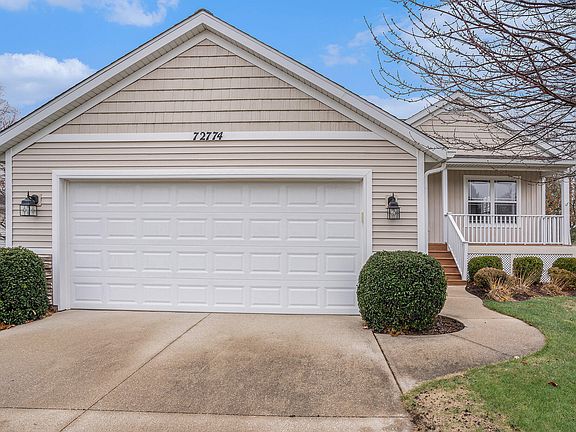 3rd image of 72774 Faye Ct