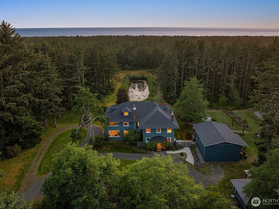 1st image of 2415 Willows Road