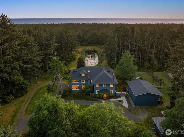 2415 Willows Road, Seaview, WA 98644