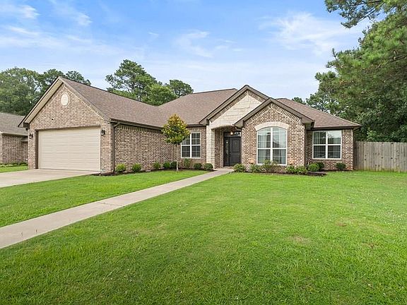 3rd image of 6706 Palisades Dr