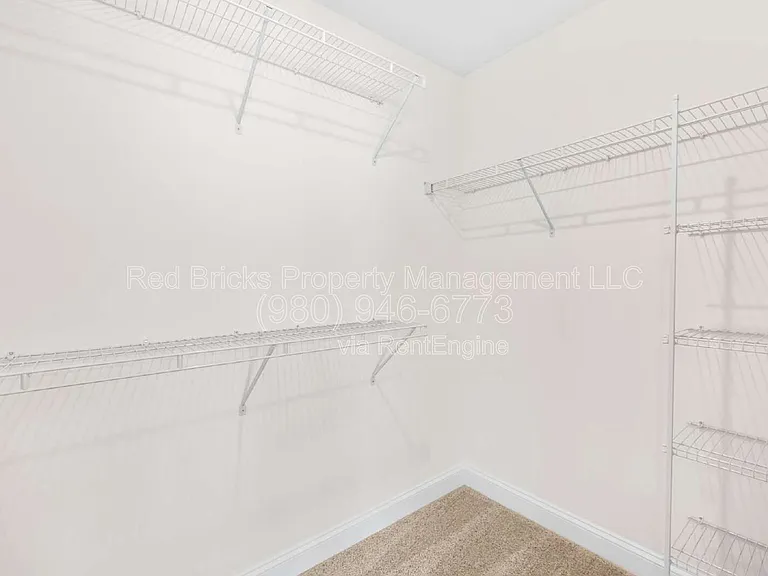 1528 Cedar Tree Dr — Photo 14