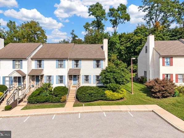 531 Pickering Station Dr, Chester Springs, PA 19425