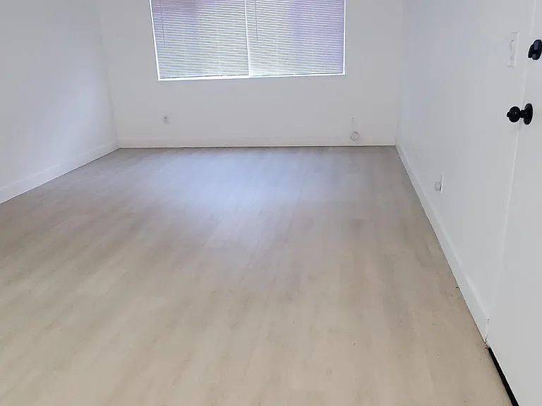 Sierra Gardens — Photo 19