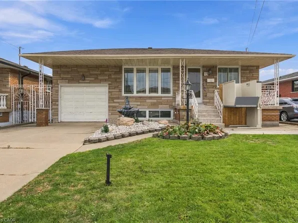 15 Flora Dr, Hamilton, ON L8G 3Y9