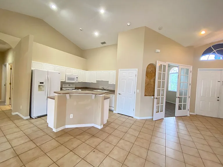 4110 Polynesia Rd — Photo 10