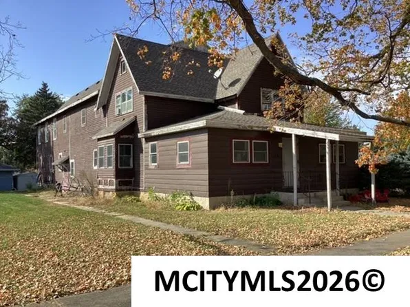 218 4th St S, Rockwell, IA 50469