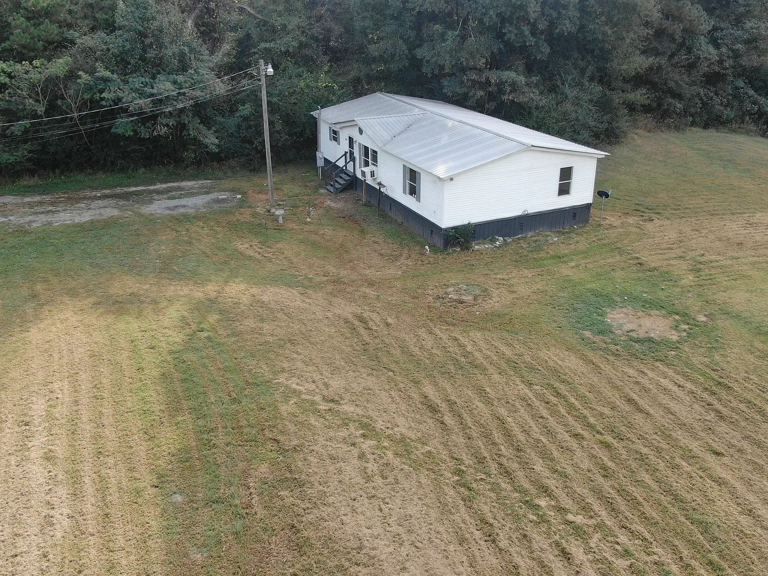 3 bed, 1344 sqft, $1,000 — Photo 2