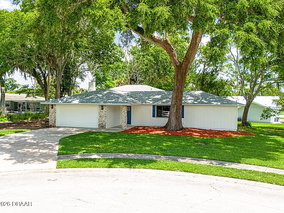 3rd image of 2507 Bishop Ct