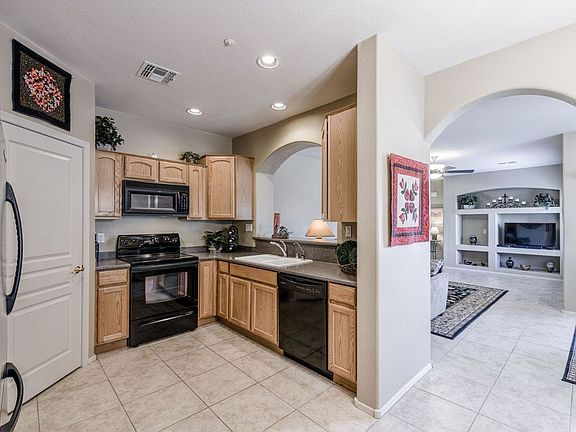 5th image of 16525 E Avenue Of The Fountains Blvd Unit 207
