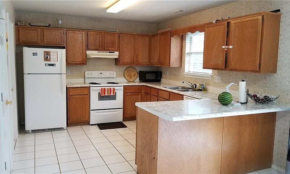 1st image of 1406 SE O St #A