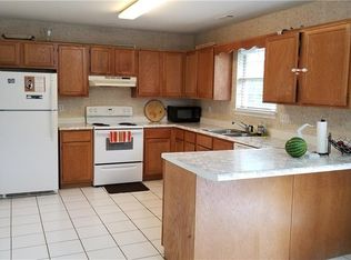 1406 SE O St #A, Bentonville, AR 72712