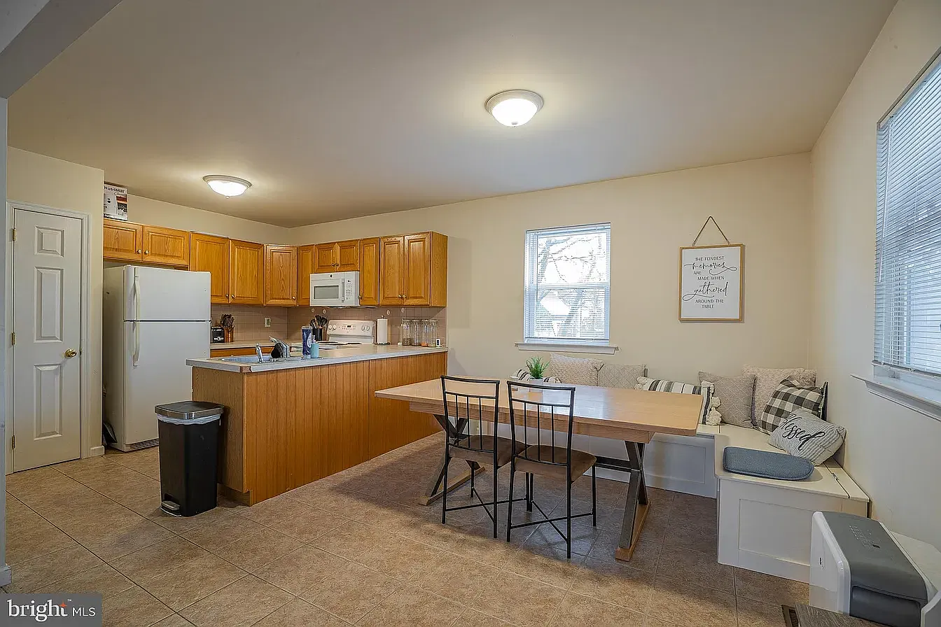 1001 Chestnut St — Photo 3