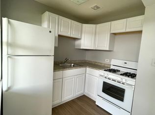 6754 Pine Tree St #4A, Hanover Park, IL 60133