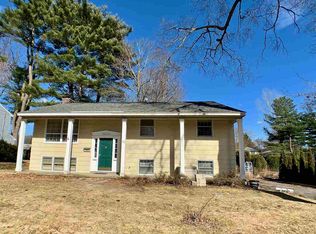 23 Dumbarton Dr, Delmar, NY 12054