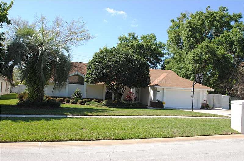 1st image of 684 Rosemere Cir