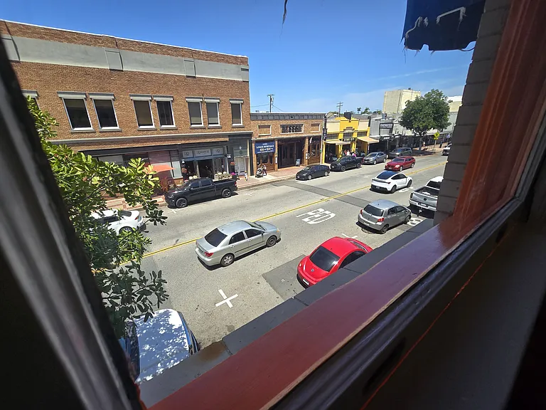 121 1/2 N Glassell St #7 — Photo 10
