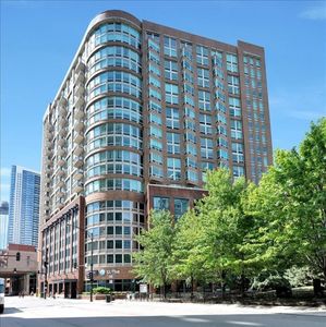 600 N Kingsbury St APT 307, Chicago, IL, 60654