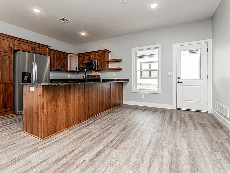 1705 Kenneth Dr — Photo 23