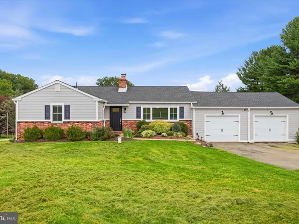 401 Zynn Rd, Downingtown, PA 19335