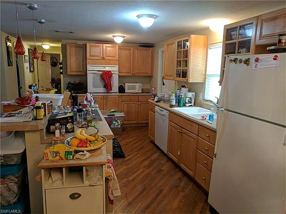 5th image of 871 Cape Haze Ln
