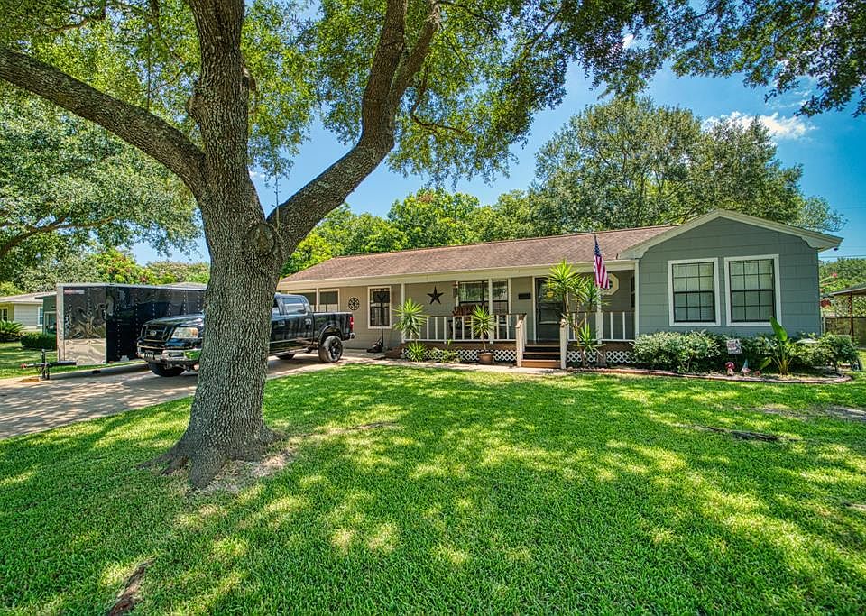1st image of 1603 W Houston Dr