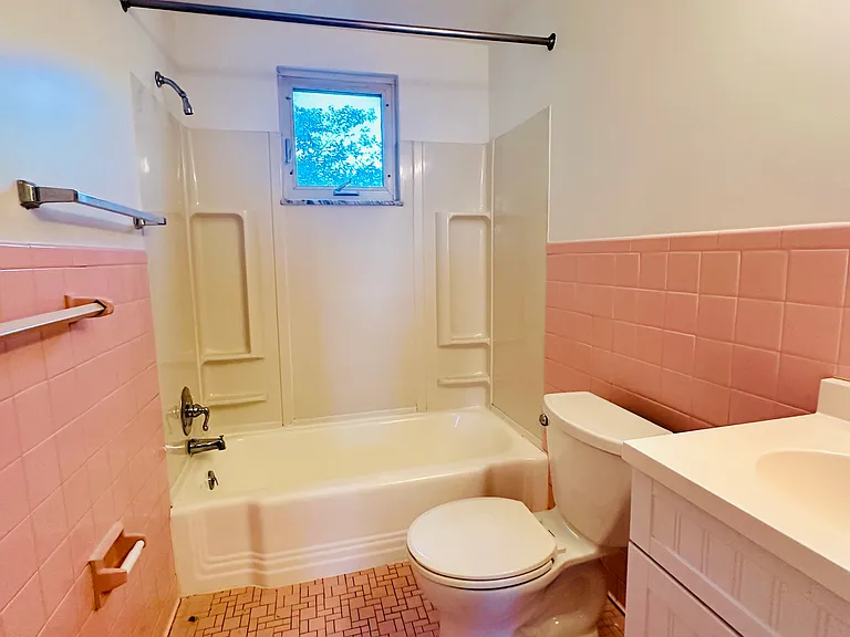 46 N Emily St #46 — Photo 7