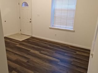 1514 N 5th St, Saint Charles, MO 63301
