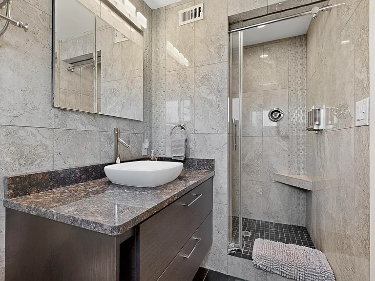 4715 Marquette Ave NE — Photo 23