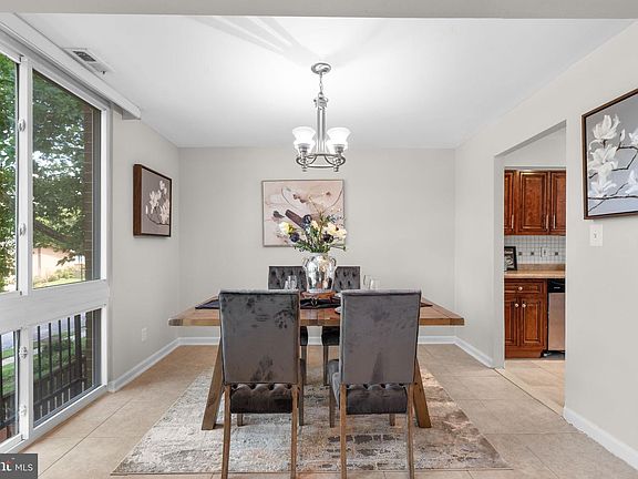 4th image of 10746 Green Mountain Cir