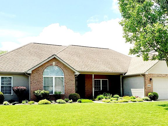 4th image of 566 Woodbury Ct