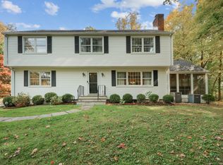 25 Woodbrook Dr, Stamford, CT 06907