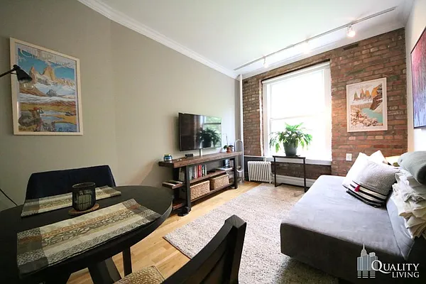 Rented by (Legacy) NY Quality Living Uptown | media 22
