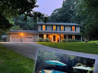 12 Mohawk Ave, Hopatcong, NJ 07843